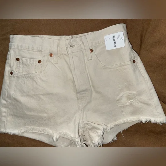 Free People Levi’s 501 White Short - Picture 3 of 3